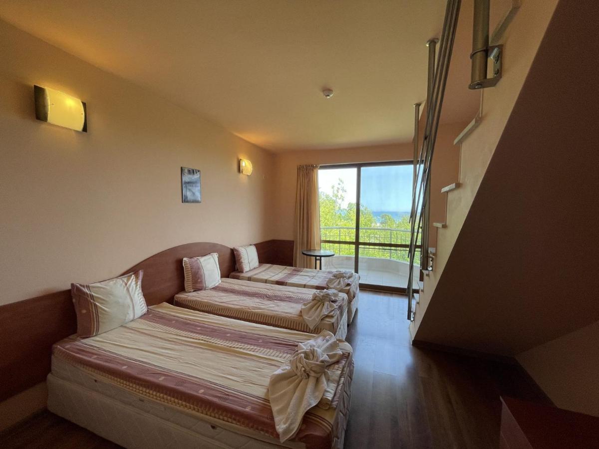 Hotel Vega คราเนโว ภายนอก รูปภาพ